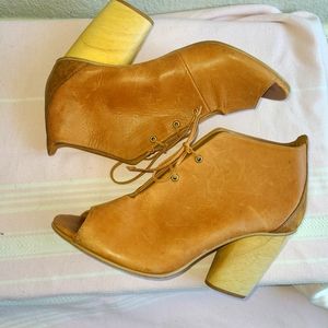 J Shoes Chunky Heel